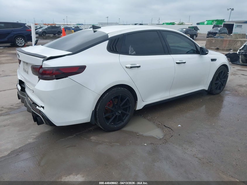 2016 Kia Optima VIN 5XXGW4L26GG105796 IAAI salvage auction — REAR END, Salvage Title, sold $2,125 on 2026-07-15 (photo 4)
