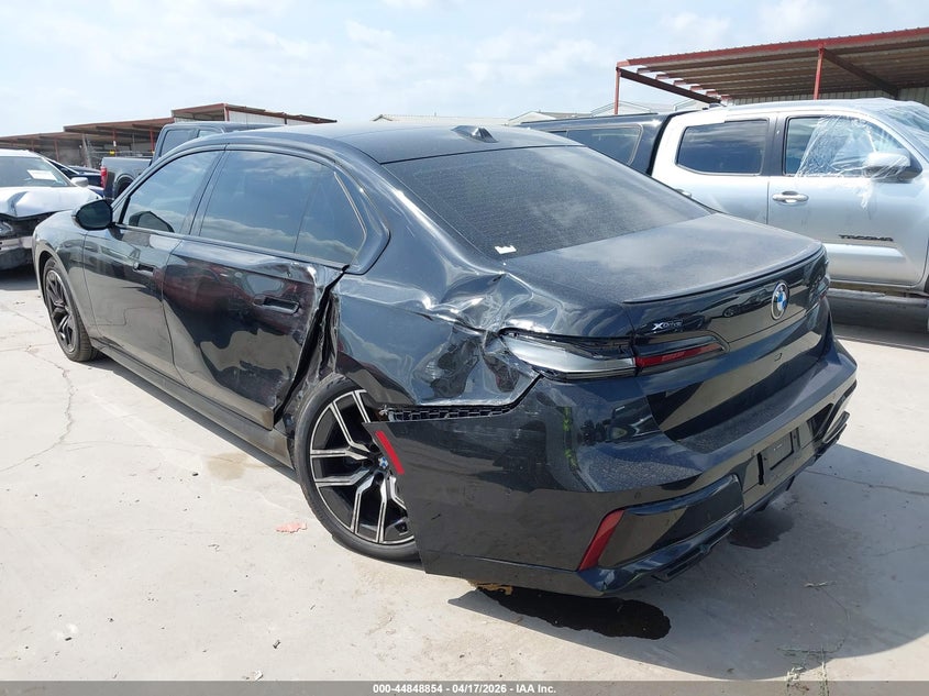 2025 BMW 7er VIN WBA33EJ09SCT56462 IAAI salvage auction — LEFT REAR, Salvage Title, sold $47,200 on 2026-07-13 (photo 3)