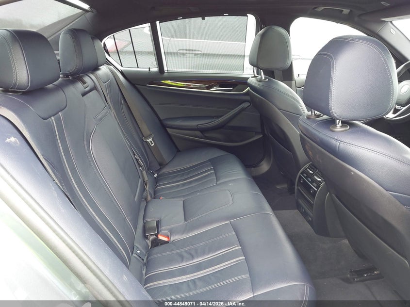 2019 BMW 5er VIN WBAJE7C50KWW23606 IAAI salvage auction — LEFT SIDE, Clear (Michigan), sold $10,975 on 2026-07-09 (photo 8)
