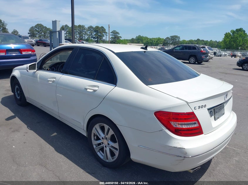 2012 Mercedes-benz C-klasse VIN WDDGF8BBXCR231052 IAAI salvage auction — REPOSSESSION, Certificate Of Title (Montana), sold $900 on 2026-07-08 (photo 3)