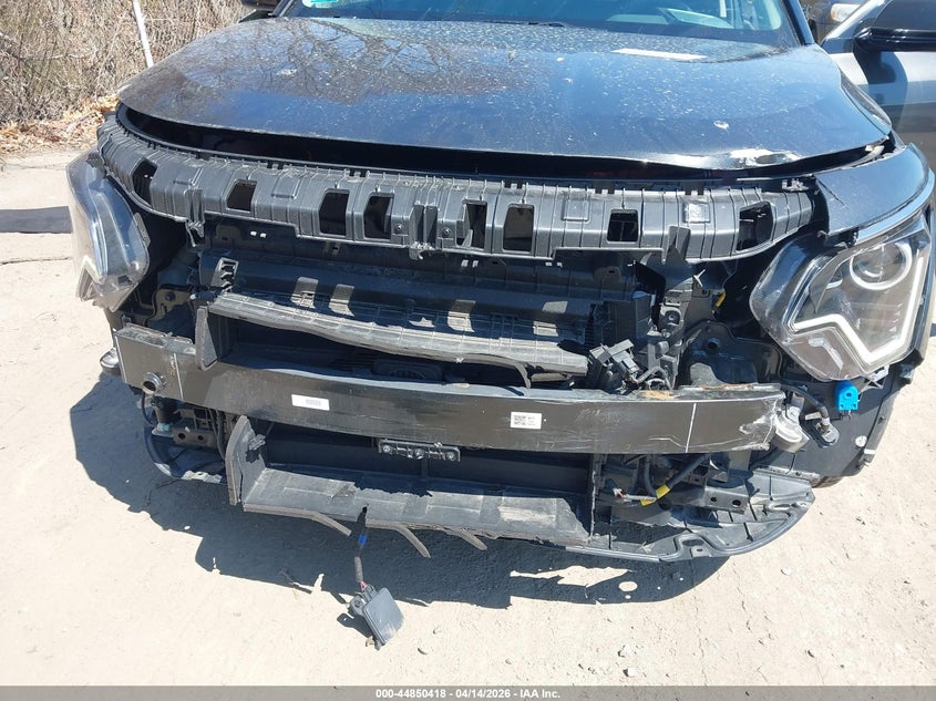 2023 Kia Niro VIN KNDCR3LE6P5085502 IAAI salvage auction — FRONT END, Salvage Title, sold $5,100 on 2026-07-28 (photo 6)