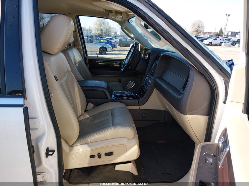2015 Lincoln Navigator VIN 5LMJJ2JT1FEJ05396 IAAI salvage auction — REAR END, Salvage Title, sold $2,450 on 2026-07-21 (photo 5)