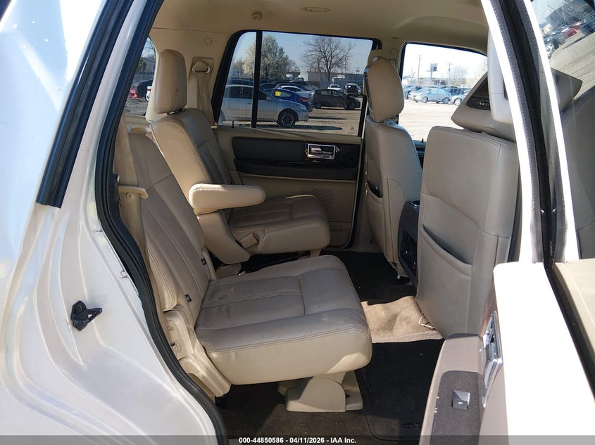 2015 Lincoln Navigator VIN 5LMJJ2JT1FEJ05396 IAAI salvage auction — REAR END, Salvage Title, sold $2,450 on 2026-07-21 (photo 8)