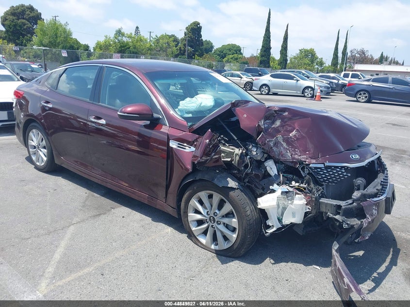 2018 Kia Optima VIN 5XXGU4L39JG242446 IAAI salvage auction — RIGHT FRONT, Salvage Title, sold $600 on 2026-07-16 (photo 1)
