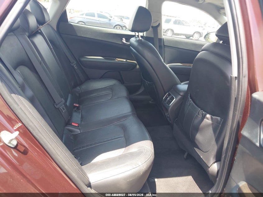 2018 Kia Optima VIN 5XXGU4L39JG242446 IAAI salvage auction — RIGHT FRONT, Salvage Title, sold $600 on 2026-07-16 (photo 8)