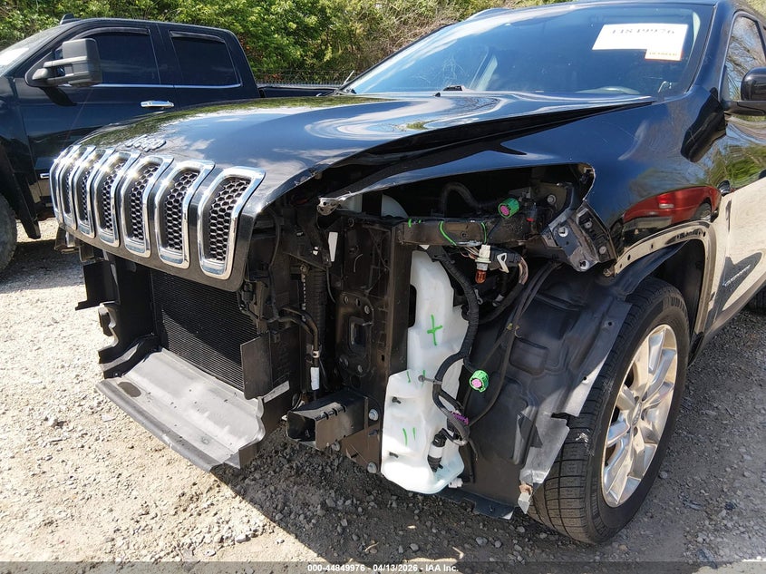 2017 Jeep Cherokee VIN 1C4PJMDB0HW506919 IAAI salvage auction — FRONT END, Wait Title, sold $1,400 on 2026-07-20 (photo 6)