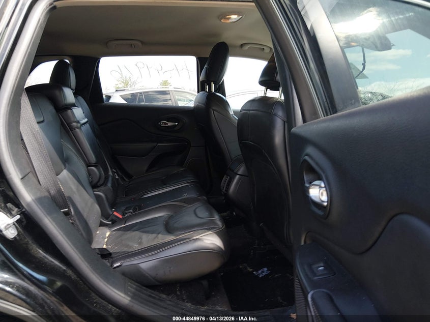 2017 Jeep Cherokee VIN 1C4PJMDB0HW506919 IAAI salvage auction — FRONT END, Wait Title, sold $1,400 on 2026-07-20 (photo 8)