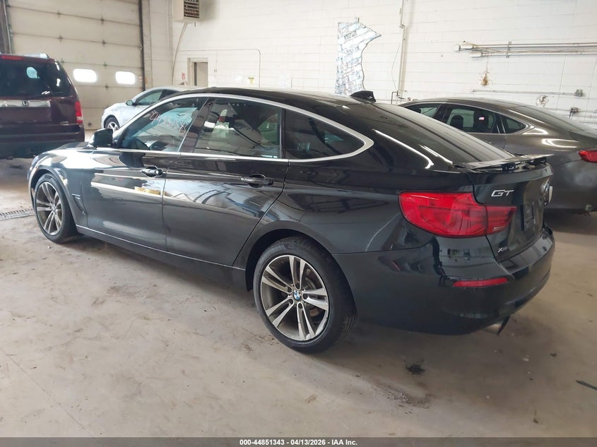 2018 BMW 3er VIN WBA8Z9C54JB219969 IAAI salvage auction — RIGHT SIDE, Salvage Title, sold $4,050 on 2026-07-29 (photo 3)