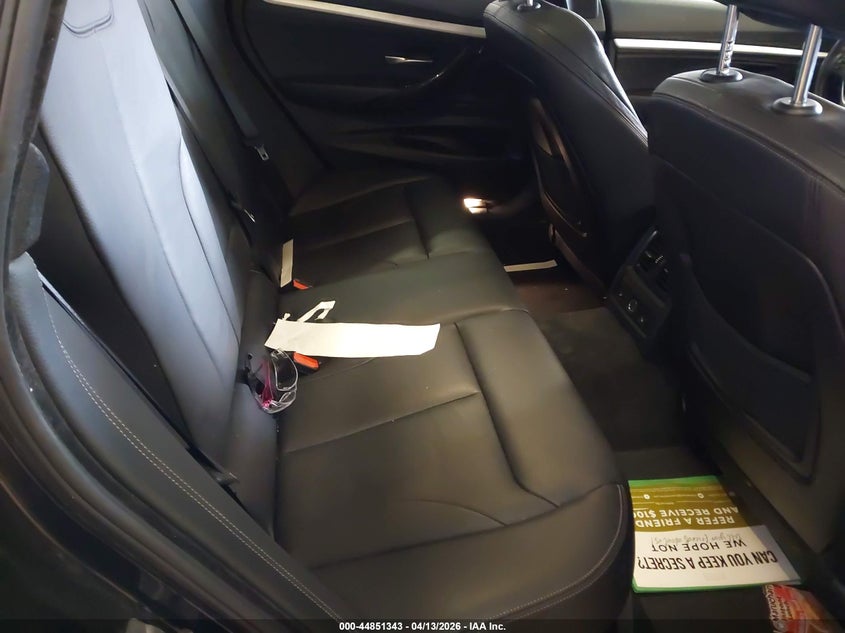 2018 BMW 3er VIN WBA8Z9C54JB219969 IAAI salvage auction — RIGHT SIDE, Salvage Title, sold $4,050 on 2026-07-29 (photo 8)