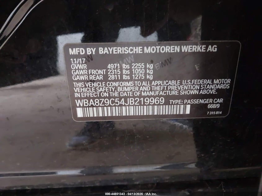 2018 BMW 3er VIN WBA8Z9C54JB219969 IAAI salvage auction — RIGHT SIDE, Salvage Title, sold $4,050 on 2026-07-29 (photo 9)