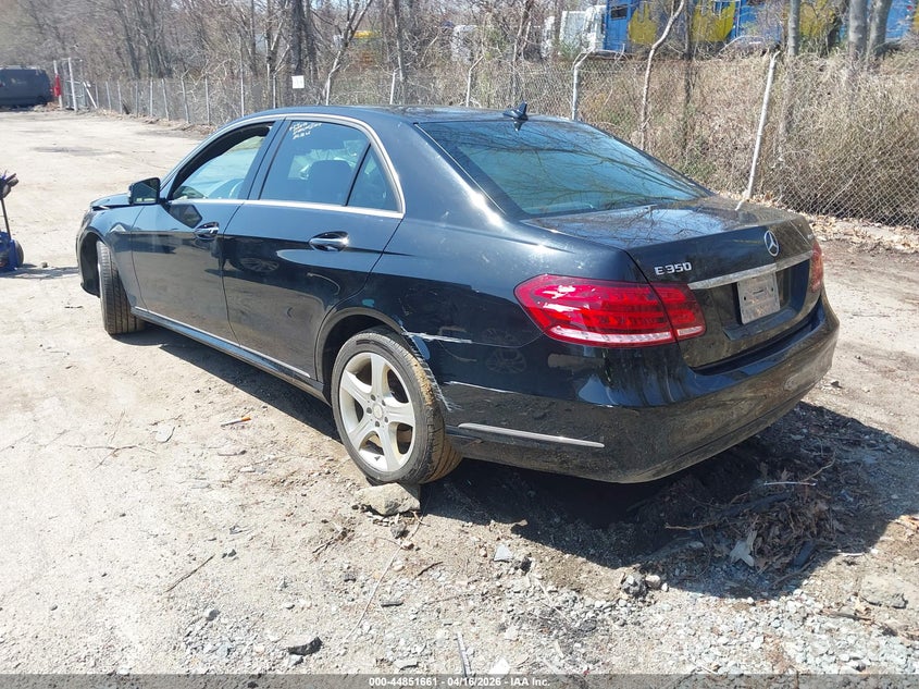 2015 Mercedes-benz E-klasse VIN WDDHF8JB7FB127329 IAAI salvage auction — FRONT END, Salvage (Rhode Island), sold $1,575 on 2026-07-07 (photo 3)