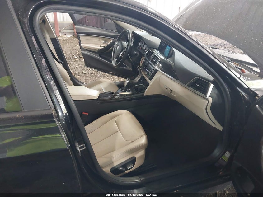 2016 BMW 3er VIN WBA8E1G54GNT36661 IAAI salvage auction — LEFT FRONT, Clear (Virginia), sold $2,825 on 2026-07-30 (photo 5)