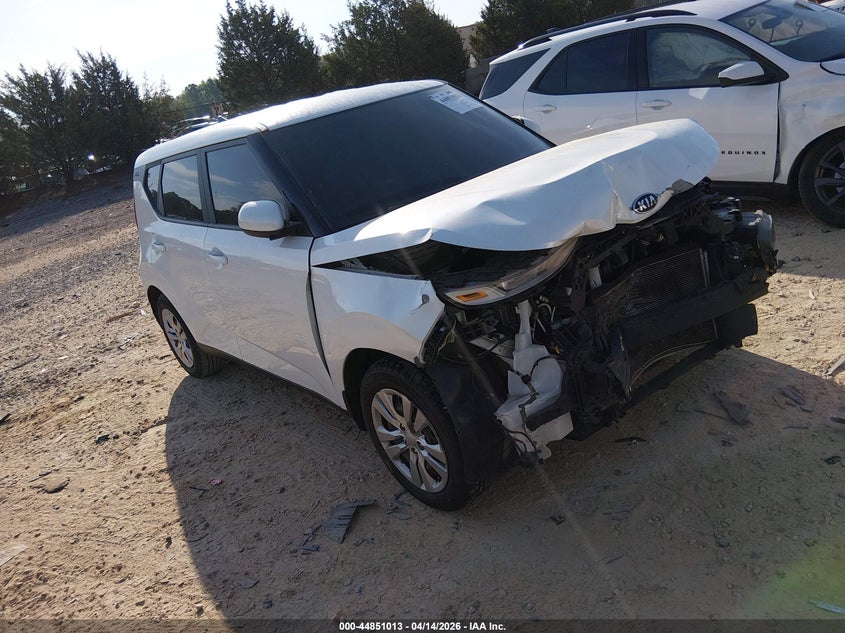 2021 Kia Soul VIN KNDJ23AU5M7139913 IAAI salvage auction — FRONT END, Salvage (North Carolina), sold $2,300 on 2026-07-13 (photo 1)