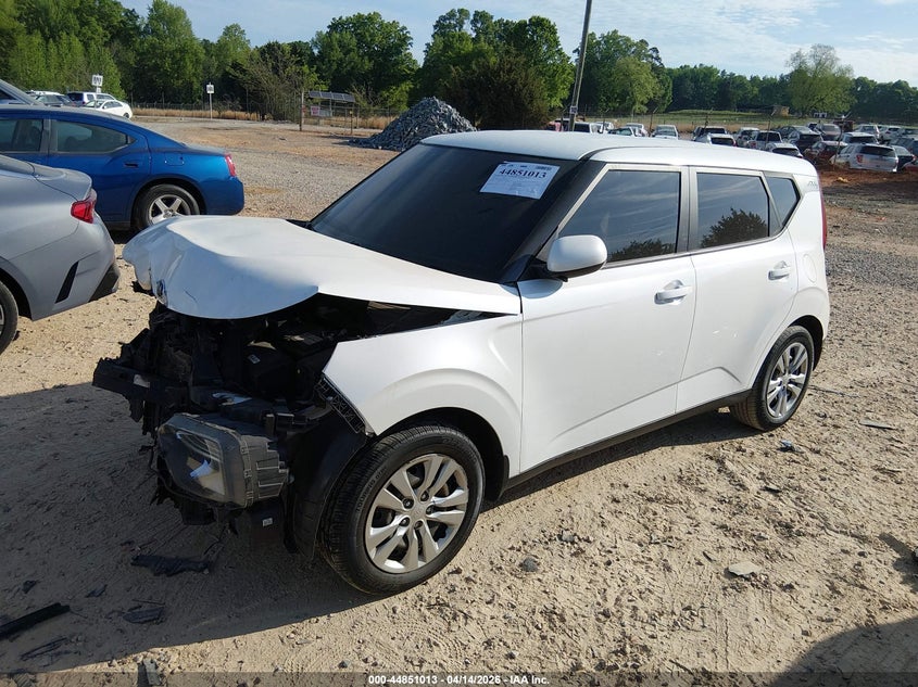 2021 Kia Soul VIN KNDJ23AU5M7139913 IAAI salvage auction — FRONT END, Salvage (North Carolina), sold $2,300 on 2026-07-13 (photo 2)