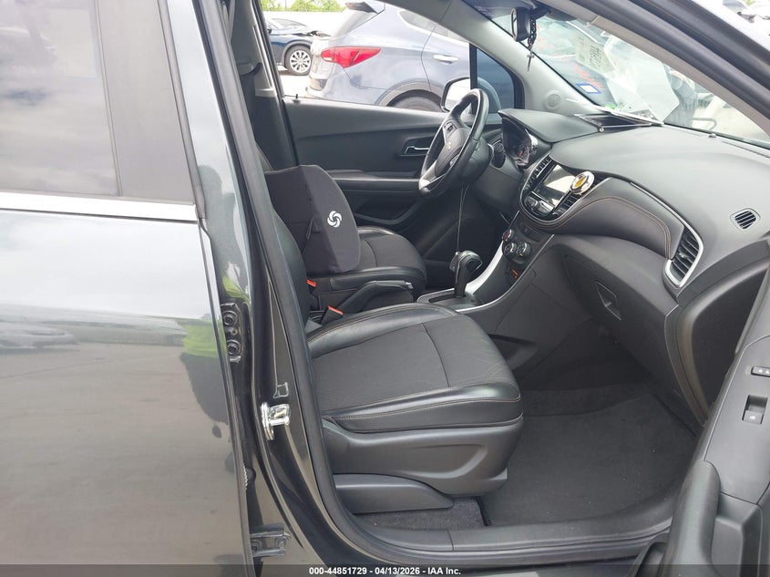 2018 Chevrolet Trax VIN KL7CJLSB3JB723029 IAAI salvage auction — FRONT & REAR, Salvage (Texas), sold $1,650 on 2026-07-31 (photo 5)