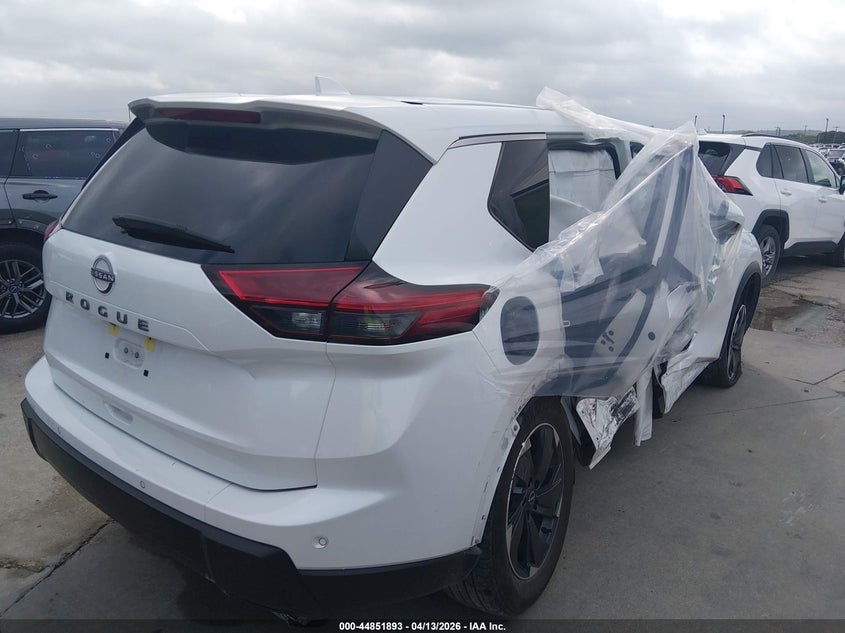 2025 Nissan Rogue VIN JN8BT3BAXSW343989 IAAI salvage auction — RIGHT SIDE, Salvage Title, sold $4,000 on 2026-07-29 (photo 4)
