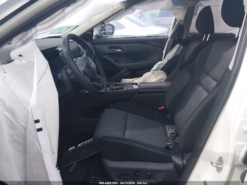 2025 Nissan Rogue VIN JN8BT3BAXSW343989 IAAI salvage auction — RIGHT SIDE, Salvage Title, sold $4,000 on 2026-07-29 (photo 5)