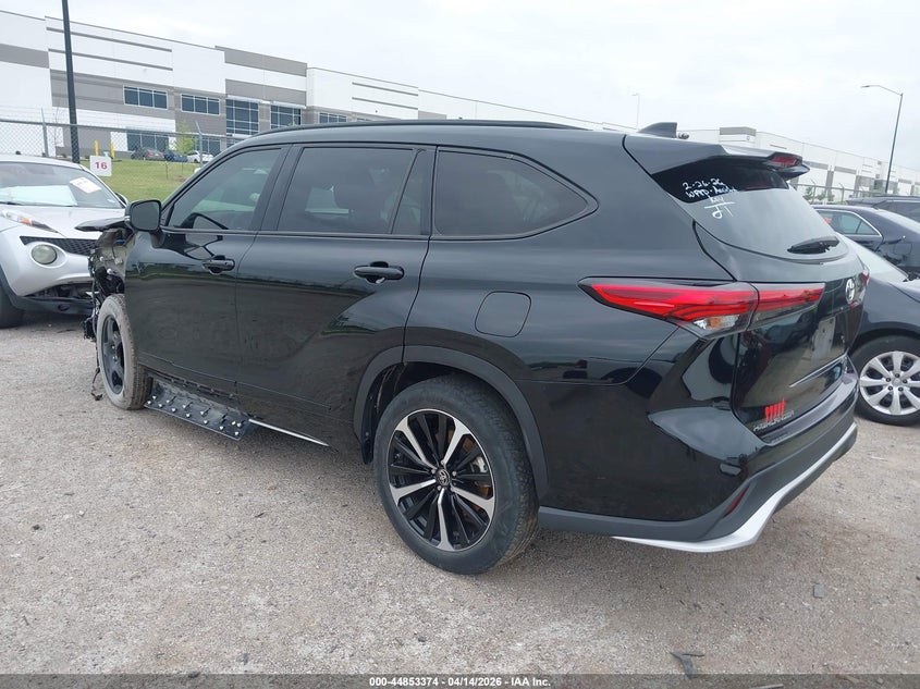 2022 Toyota Highlander VIN 5TDLZRAHXNS141013 IAAI salvage auction — FRONT END, Wait Title, sold $11,600 on 2026-07-21 (photo 3)