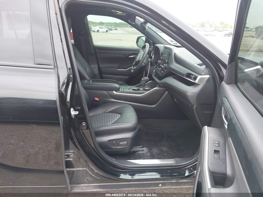 2022 Toyota Highlander VIN 5TDLZRAHXNS141013 IAAI salvage auction — FRONT END, Wait Title, sold $11,600 on 2026-07-21 (photo 5)