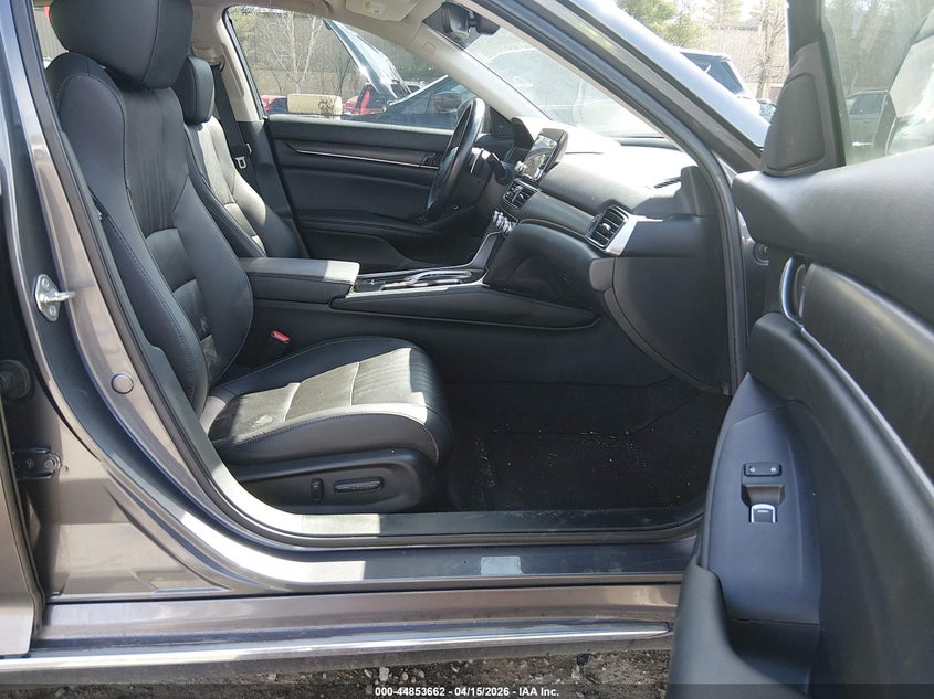 2020 Honda Accord VIN 1HGCV2F54LA016182 IAAI salvage auction — REAR END, Salvage (Massachusetts), sold $3,350 on 2026-07-18 (photo 5)