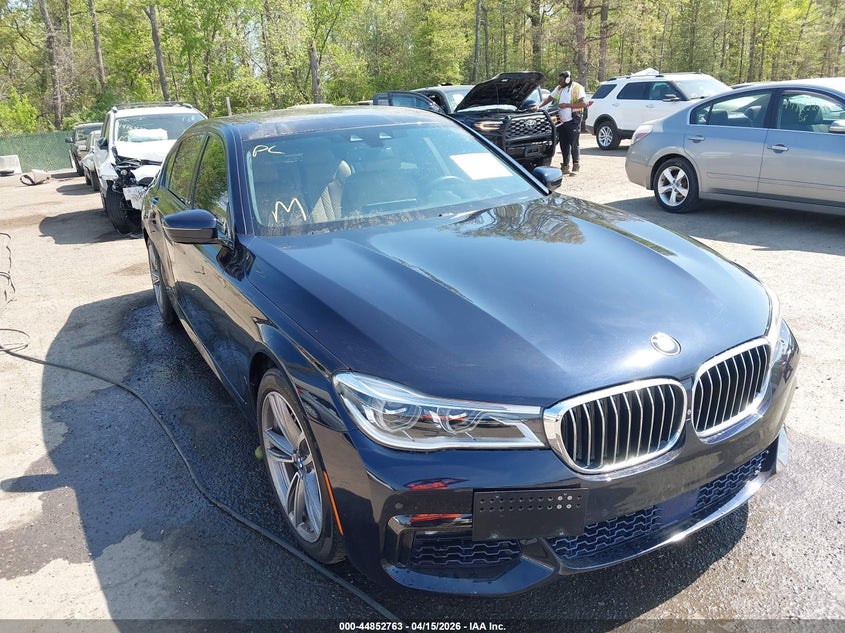 2016 BMW 7er VIN WBA7F2C55GG416902 IAAI salvage auction — RIGHT SIDE, Wait Title, sold $10,000 on 2026-07-29 (photo 1)