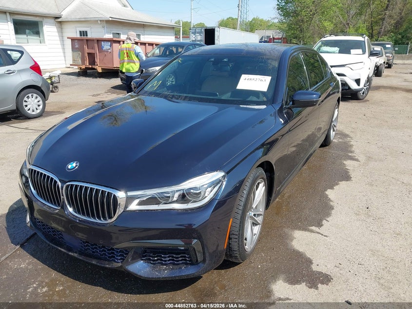 2016 BMW 7er VIN WBA7F2C55GG416902 IAAI salvage auction — RIGHT SIDE, Wait Title, sold $10,000 on 2026-07-29 (photo 2)