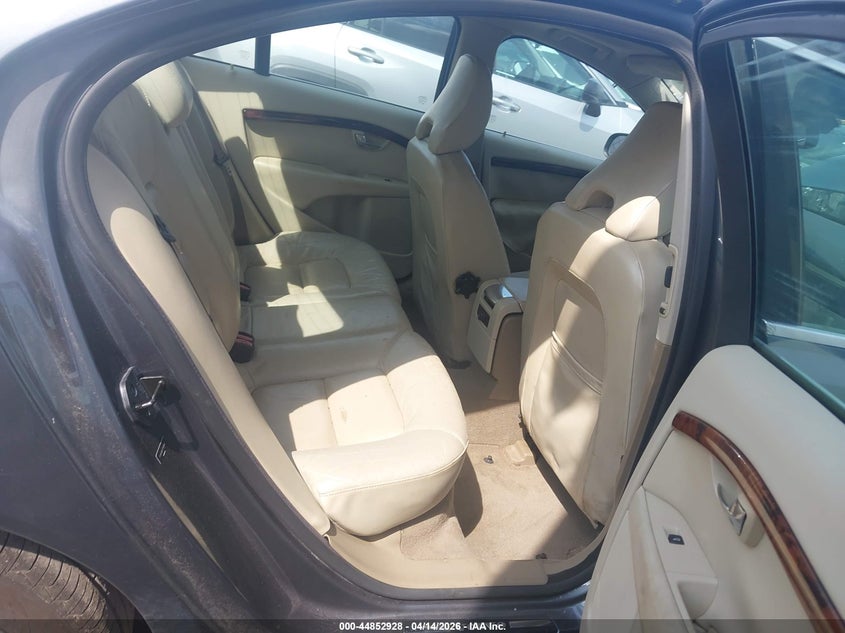2007 Volvo S80 VIN YV1AS982471028522 IAAI salvage auction — FRONT END, Clear (Oklahoma), sold $100 on 2026-07-29 (photo 8)