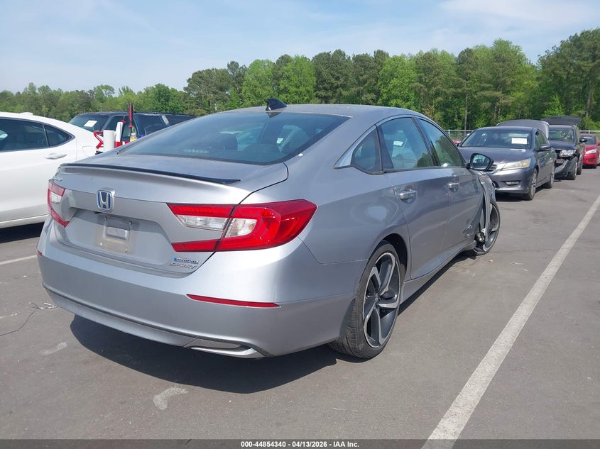 2022 Honda Accord VIN 1HGCV3F24NA014141 IAAI salvage auction — RIGHT FRONT, Wait Title, sold $8,150 on 2026-07-29 (photo 4)