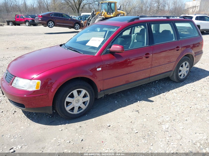 2001 Volkswagen Passat VIN WVWHC63B31E031046 IAAI salvage auction — NORMAL WEAR, Clear (Wisconsin), sold $400 on 2026-08-06 (photo 2)