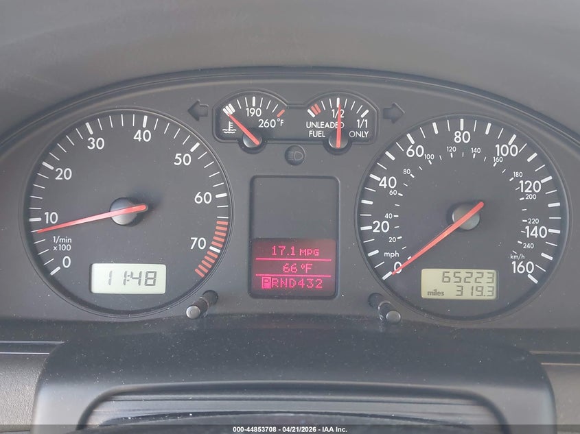 2001 Volkswagen Passat VIN WVWHC63B31E031046 IAAI salvage auction — NORMAL WEAR, Clear (Wisconsin), sold $400 on 2026-08-06 (photo 7)