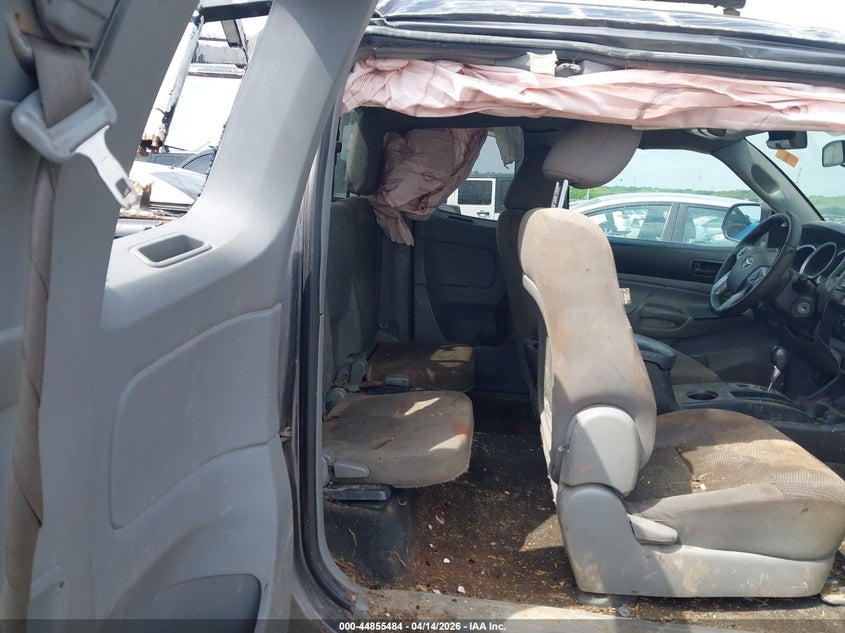 2015 Toyota Tacoma VIN 5TFTX4GNXFX045710 IAAI salvage auction — LEFT & RIGHT, Clear (Oklahoma), sold $2,950 on 2026-07-14 (photo 8)