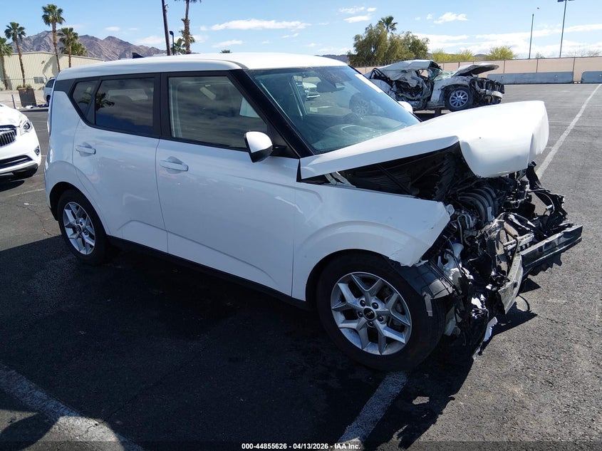 2023 Kia Soul VIN KNDJ23AU7P7869116 IAAI salvage auction — FRONT END, Salvage Title, sold $1,050 on 2026-07-10 (photo 1)