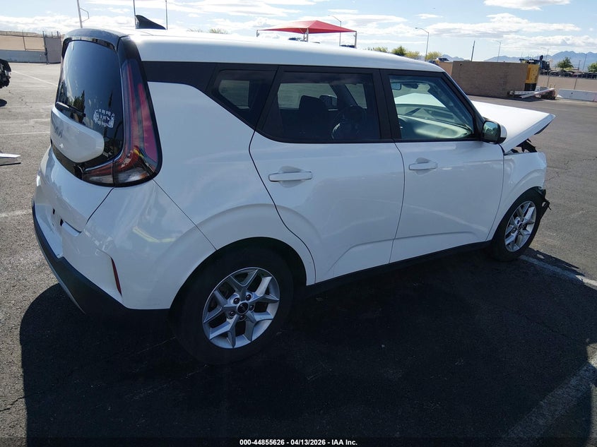 2023 Kia Soul VIN KNDJ23AU7P7869116 IAAI salvage auction — FRONT END, Salvage Title, sold $1,050 on 2026-07-10 (photo 4)
