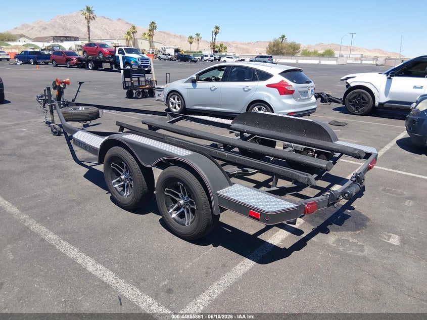 2023 Trl enterprises Boat VIN 7FUBB2426PK230737 IAAI salvage auction — SIDE, Salvage (Nevada), sold $675 on 2026-07-31 (photo 3)