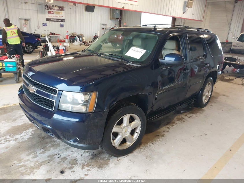 2008 Chevrolet Tahoe VIN 1GNFC13J78R138922 IAAI salvage auction — SIDE, Salvage (Texas), sold $450 on 2026-07-09 (photo 2)