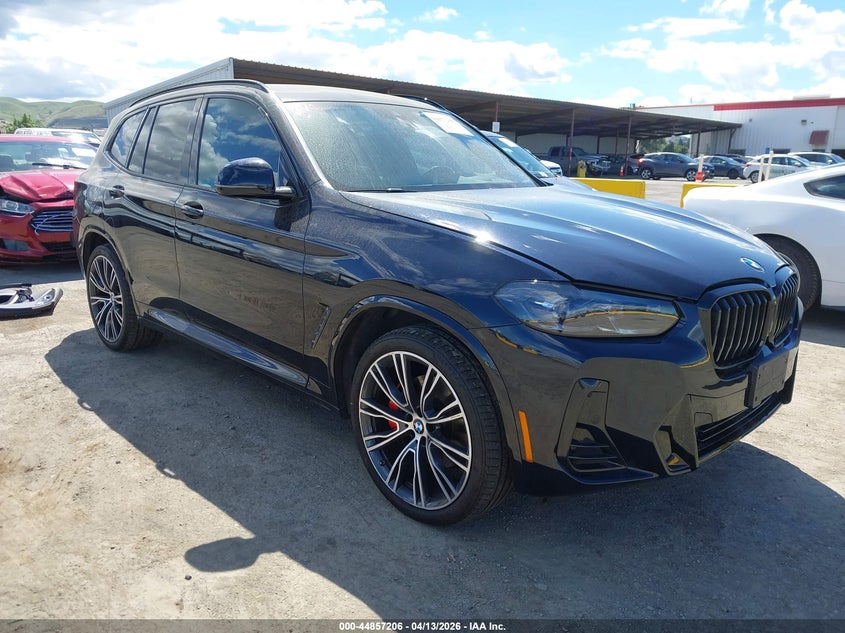 2022 BMW X3 VIN 5UX53DP03N9K11947 IAAI salvage auction — SIDE, Wait Title, sold $19,800 on 2026-07-10 (photo 1)