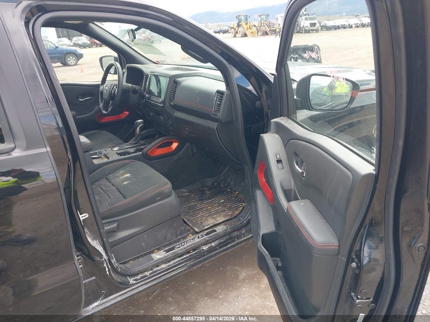2024 Nissan Navara (frontier) VIN 1N6ED1EK0RN601268 IAAI salvage auction — RIGHT SIDE, Salvage (Montana), sold $8,550 on 2026-07-22 (photo 5)