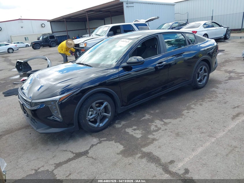 2025 Kia K4 VIN 3KPFT4DE8SE032008 IAAI salvage auction — RIGHT FRONT, Wait Title, sold $4,450 on 2026-07-12 (photo 2)