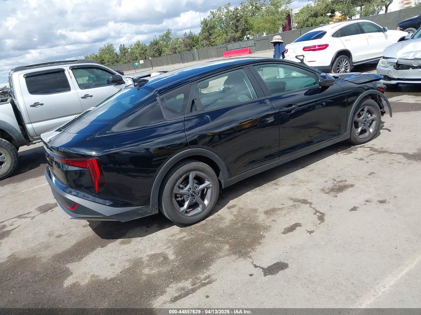 2025 Kia K4 VIN 3KPFT4DE8SE032008 IAAI salvage auction — RIGHT FRONT, Wait Title, sold $4,450 on 2026-07-12 (photo 4)