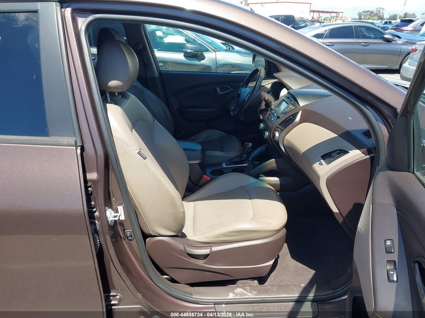 2014 Hyundai Tucson VIN KM8JU3AG8EU875537 IAAI salvage auction — THEFT, Wait Title, sold $1,550 on 2026-07-23 (photo 5)