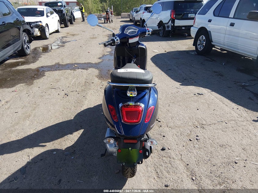 2024 Vespa - VIN ZAPMD18G1R5100183 IAAI salvage auction — LEFT SIDE, Salvage Title, sold $1,525 on 2026-08-05 (photo 6)