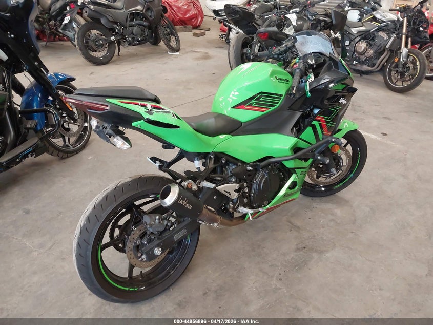 2024 Kawasaki Ninja VIN ML5EXGH18RDA21902 IAAI salvage auction — LEFT & RIGHT, Salvage Title, sold $2,150 on 2026-07-23 (photo 4)