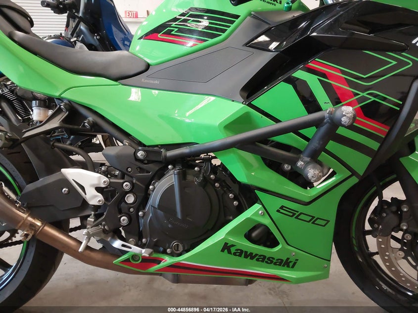 2024 Kawasaki Ninja VIN ML5EXGH18RDA21902 IAAI salvage auction — LEFT & RIGHT, Salvage Title, sold $2,150 on 2026-07-23 (photo 8)