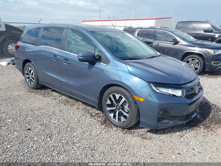 2025 Honda Odyssey VIN 5FNRL6H68SB005915 IAAI salvage auction — LEFT FRONT, Salvage (Louisiana), sold $13,400 on 2026-07-29 (photo 1)