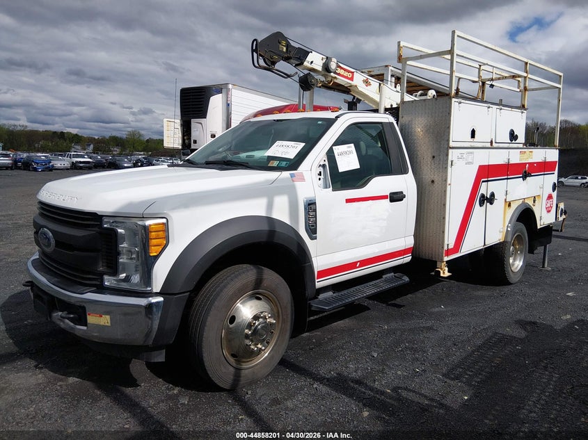 2017 Ford F550 VIN 1FDUF5GY2HED21489 IAAI salvage auction — NORMAL WEAR, Clear (Pennsylvania), sold $525 on 2026-07-22 (photo 2)