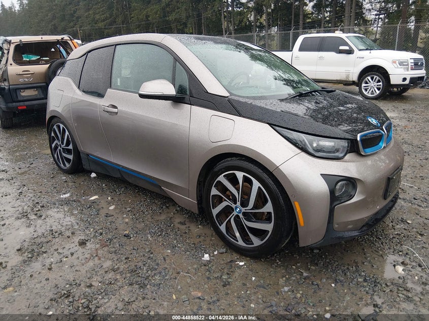 2015 BMW I3 VIN WBY1Z4C57FV277909 IAAI salvage auction — SIDE, Wait Title, sold $925 on 2026-07-22 (photo 1)