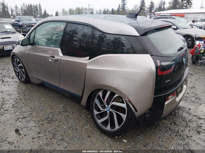2015 BMW I3 VIN WBY1Z4C57FV277909 IAAI salvage auction — SIDE, Wait Title, sold $925 on 2026-07-22 (photo 3)