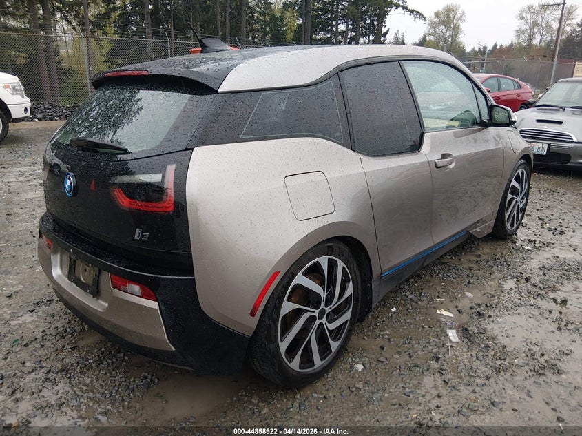 2015 BMW I3 VIN WBY1Z4C57FV277909 IAAI salvage auction — SIDE, Wait Title, sold $925 on 2026-07-22 (photo 4)