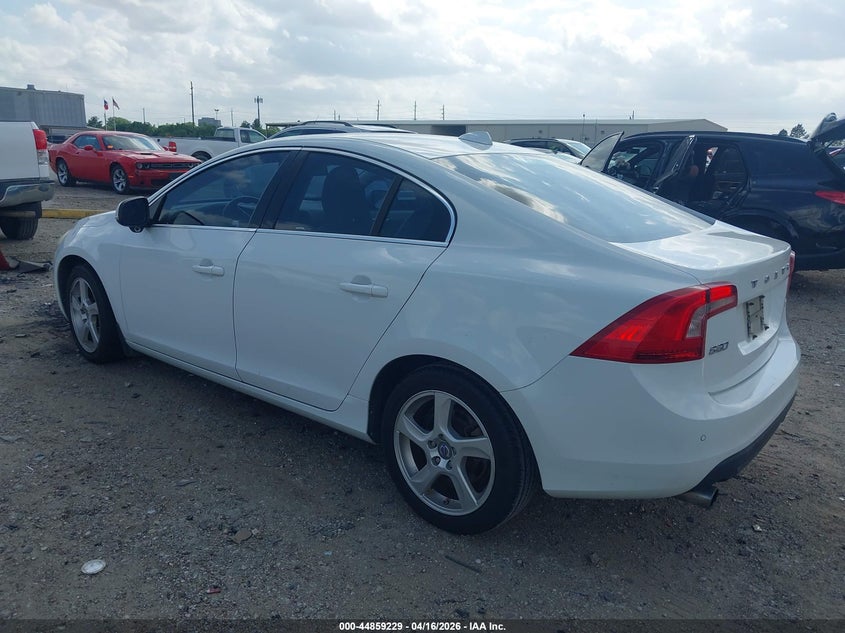 2012 Volvo S60 VIN YV1622FS6C2101412 IAAI salvage auction — WATER/FLOOD, Original (Texas), sold $25 on 2026-07-16 (photo 3)