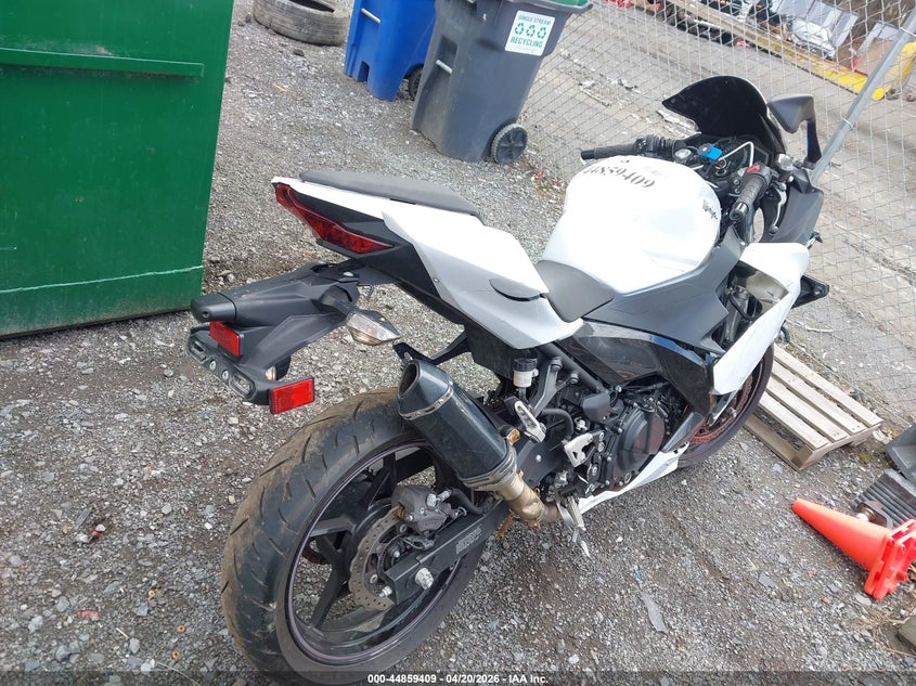 2023 Kawasaki Ex VIN JKAEXKG14PDAL9265 IAAI salvage auction — ALL OVER, Mv-907A (New York), sold $200 on 2026-07-21 (photo 4)